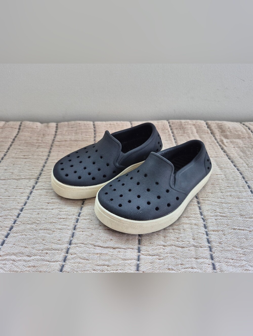 People Toddler Shoes Size 5